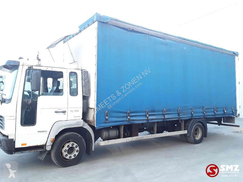 Camion Volvo FL6 lames-steel