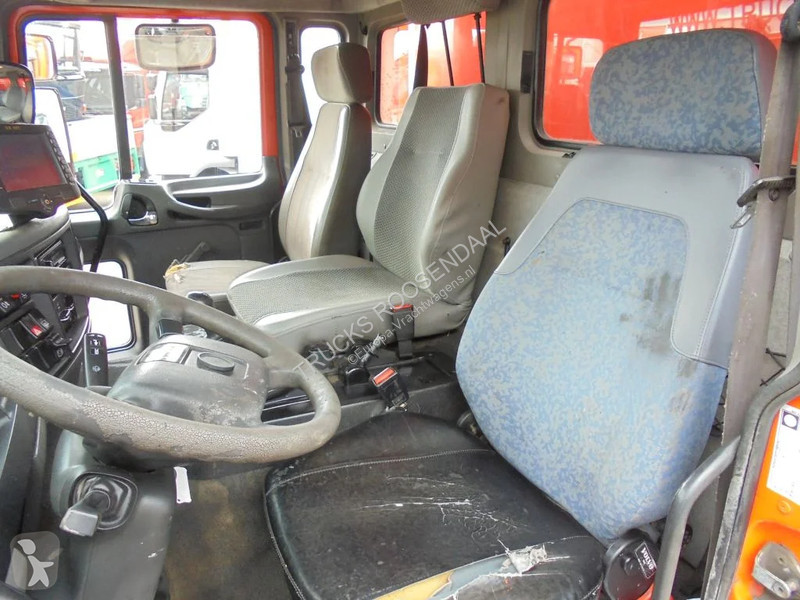Kamion Volvo 220 + Manual + HMF 150 crane