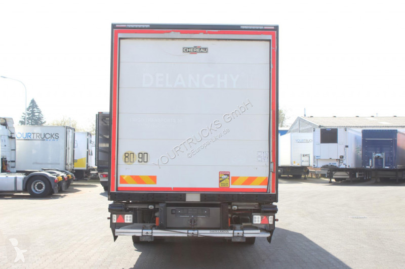 Kamion Renault   D 320E6 Wide CS 1050 Strom...