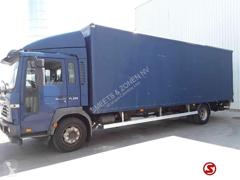 Camion Volvo FL