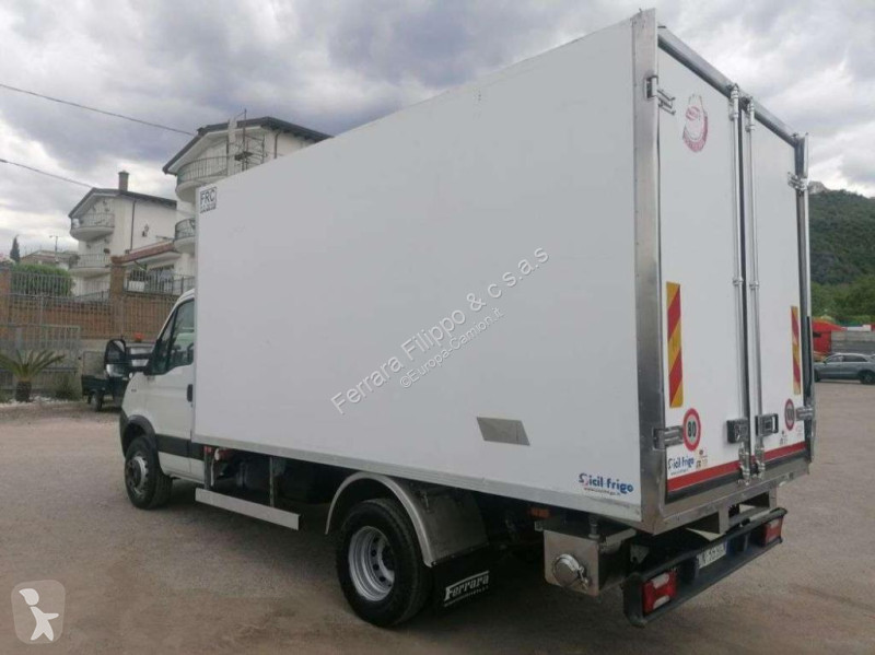 Грузовик Iveco 60C18