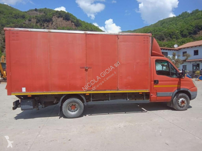 Kamion Iveco 65C/E4 SCATTOLINI
