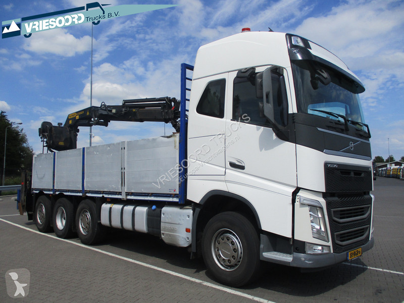 Camion Volvo 24V3C