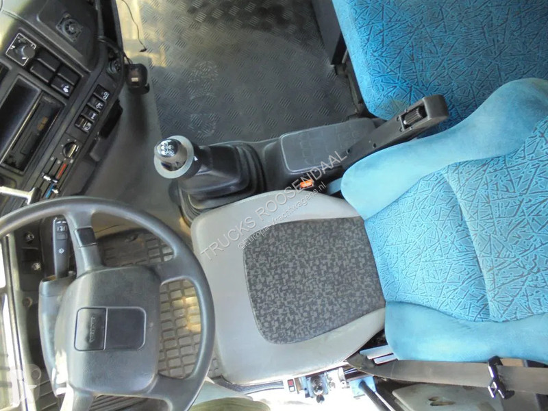 Camion Volvo 12420 + Euro 2 + 6x2 + Manual