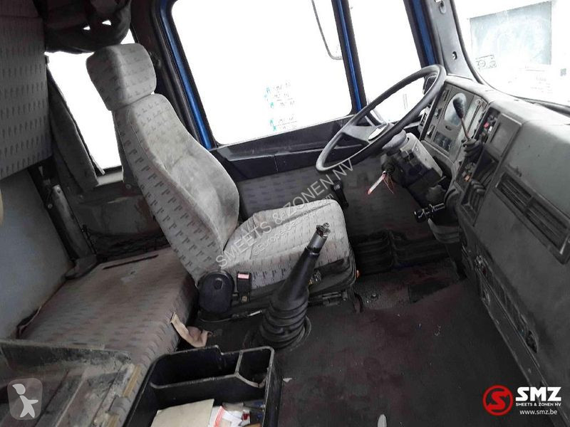 Camion MAN 25-422 manual pump
