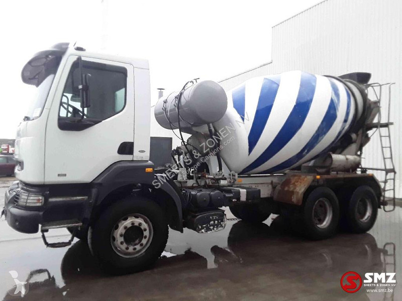 Camion Renault 300 manual pump