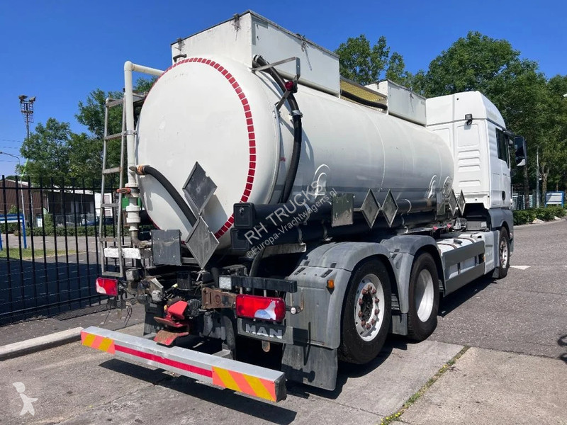 Lastbil MAN 26.560 6X2 EURO 6 - 11.500L VACUUM...