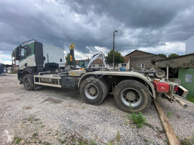 Kamion Iveco 460