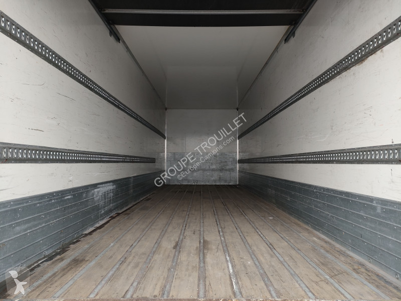 Camion DAF 19 TONNES 320 CV HAYON PORTE RELEVANTE