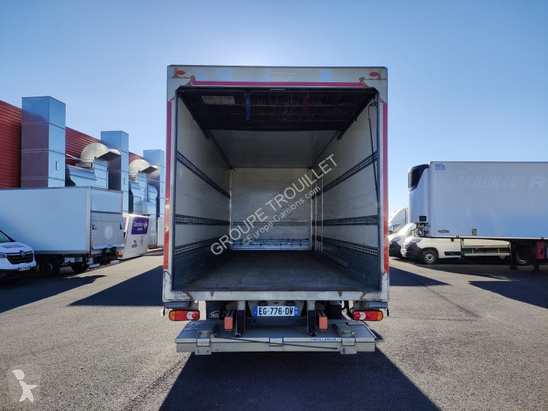 شاحنة DAF 12 TONNES 210 CV HAYON PORTE RELEVANTE