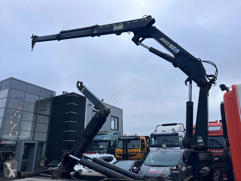 Camion DAF 85380 6X2 + MKG 141 A2 CRANE + 20...