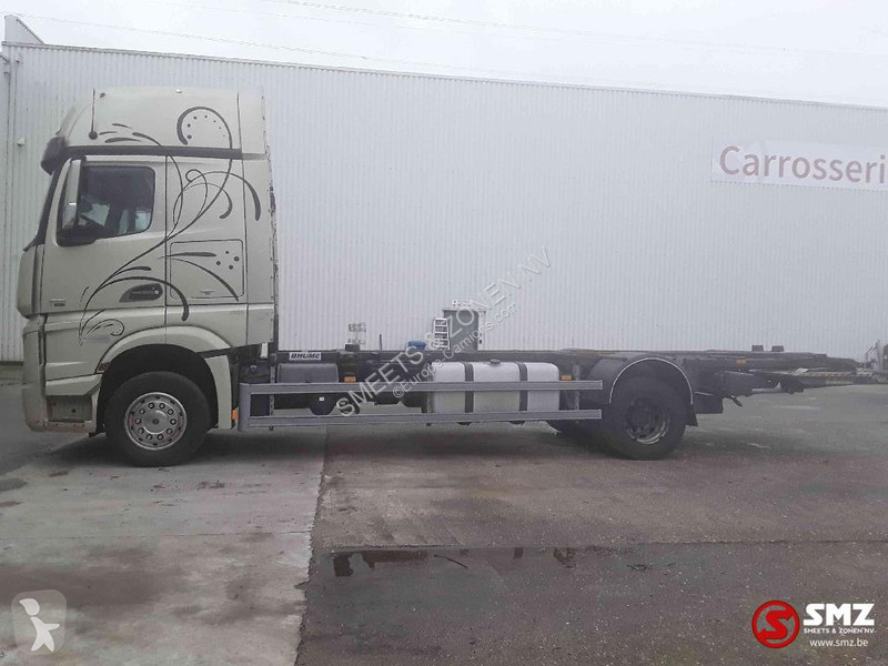 Camion Mercedes 1851 motor KO broken casse