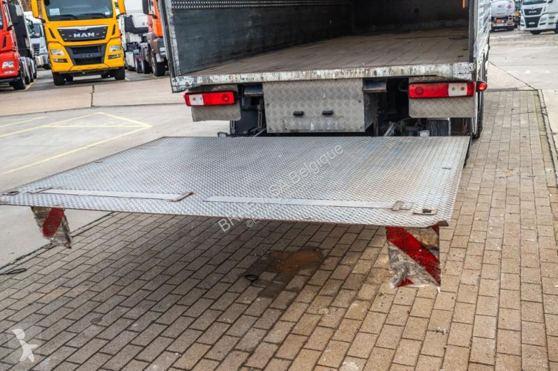 Kamion Renault 340 DXI-6X2