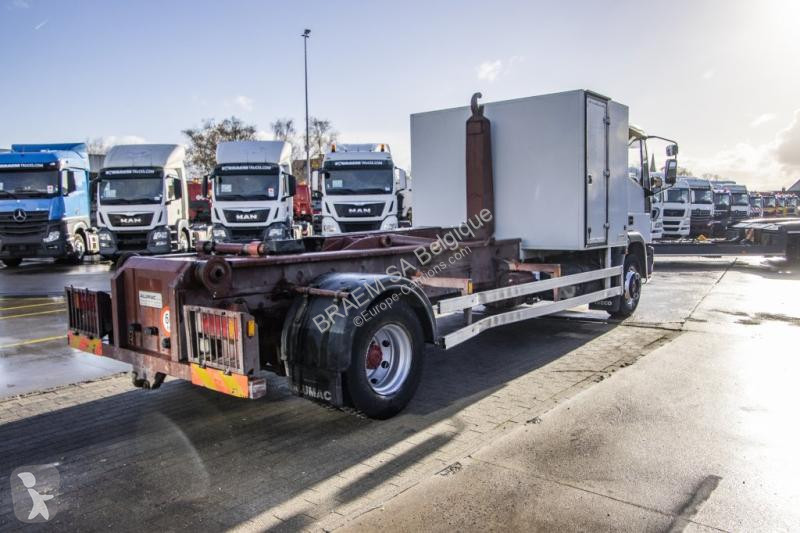 Camion Iveco 130E18