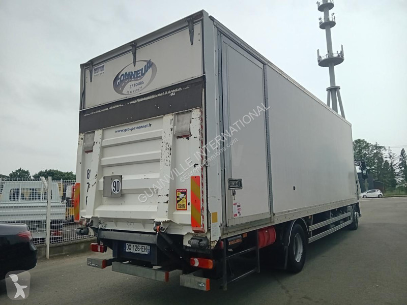 Kamion Renault  D16
