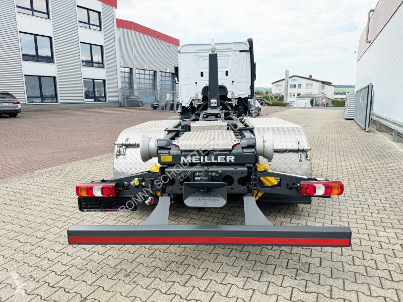 Kamion Mercedes Actros 2645 L 6x4 Actros 2645 L...