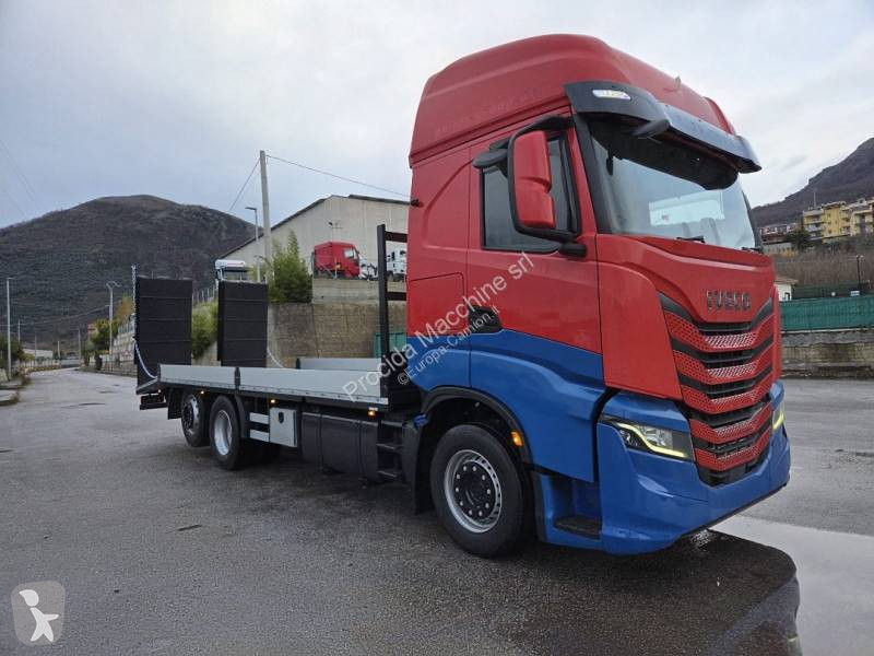 شاحنة Iveco
