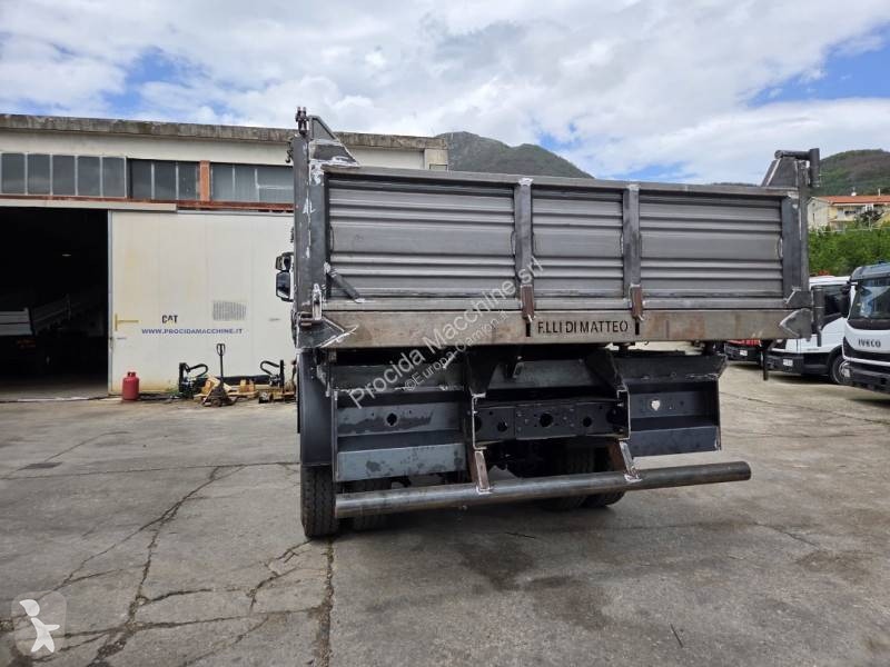 شاحنة Iveco
