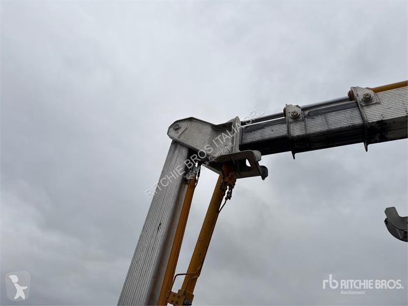 Camion Renault Multitel Pagliero MJ201 20 m on...