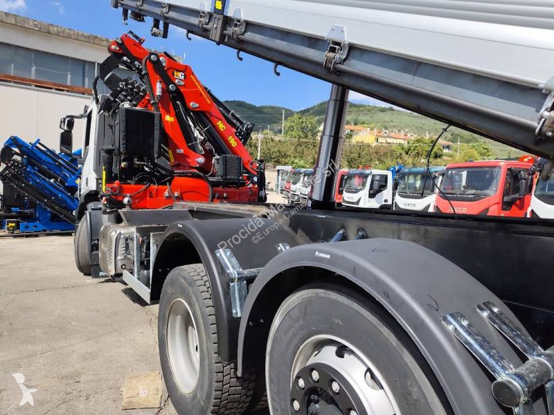 Iveco AD 260 S 31 X/P truck