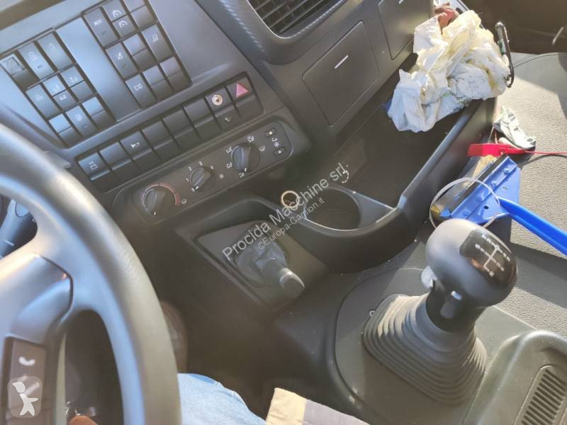 Kamion Iveco AD 260 S 31 X/P