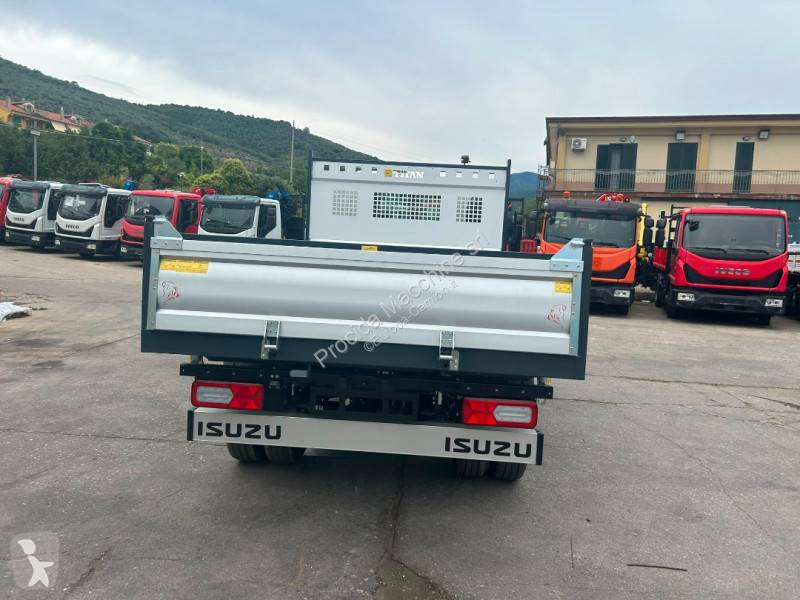 Kamion Isuzu