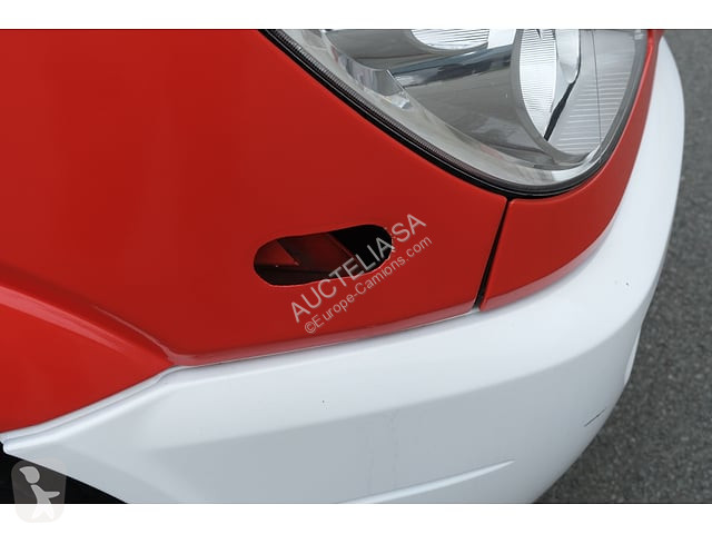 شاحنة Mercedes 318 CDI-D