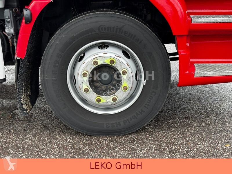 شاحنة DAF 210 FA  Fleischhacken ( MEAT )