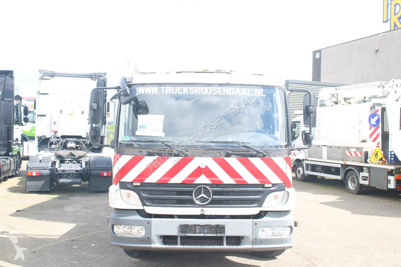 Kamion Mercedes 1218 + EURO 5 + manual