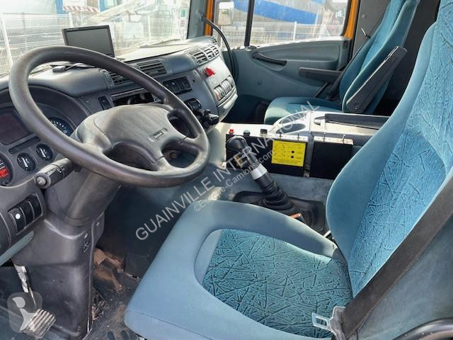 Camião DAF 340