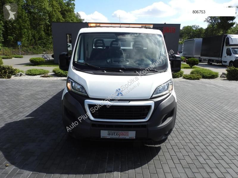 Véhicule utilitaire Peugeot BOXER WYWROTKA...