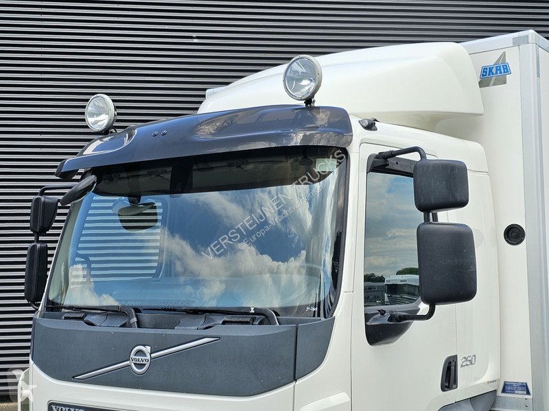 Camion Volvo FL250 / ELECTRO-COOLING / 4X2 /...