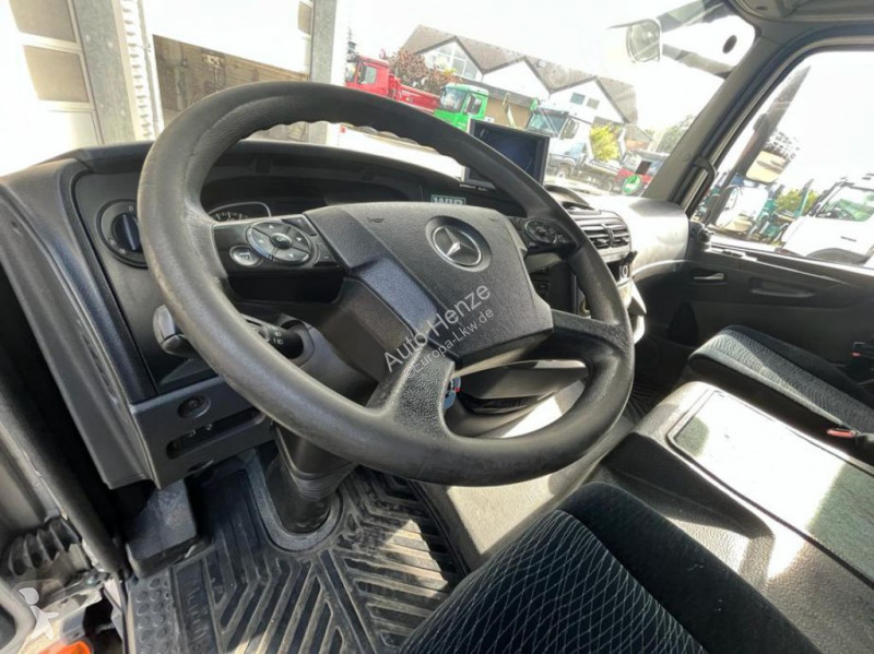 Kamion Mercedes Atego 818 L Möbelkoffer LBW...