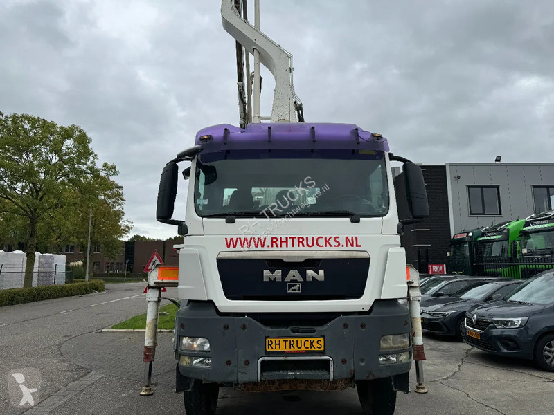 Béton MAN 35.400 8X4 PUTZMEISTER PUMP 21-3 +...