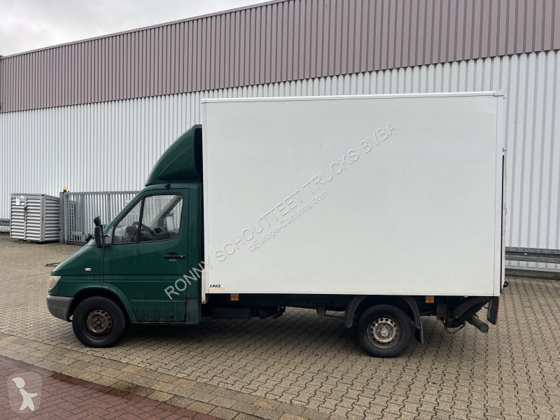 Véhicule utilitaire Mercedes Sprinter 313 CDI...