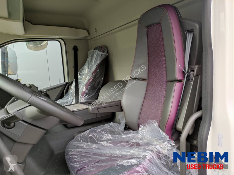 Camión Volvo 330 4X2