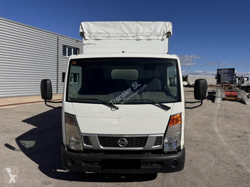 Camion Nissan NT 400 CABSTAR ZAARBU