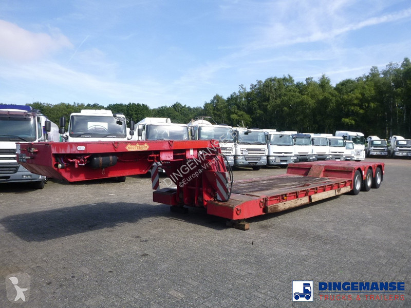 Kamion Nooteboom 3-axle lowbed trailer AZ-56