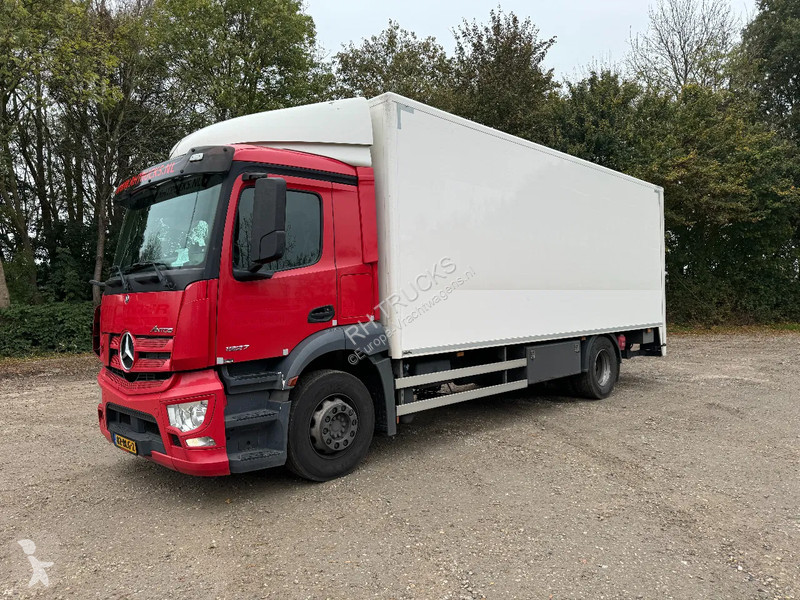 Vrachtwagen Mercedes 1927 4X2 4 UNITS EURO 6...