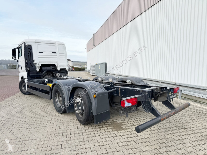Vrachtwagen MAN TGX 26.440 6X2-4 LL TGX 26.440...