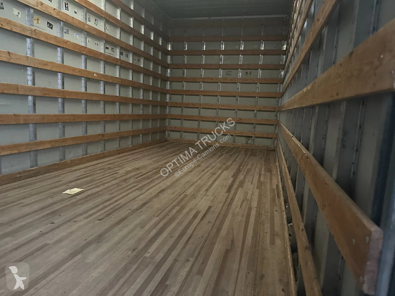 Camion Volvo FL 240 VERHUISWAGEN / CAMION DE...