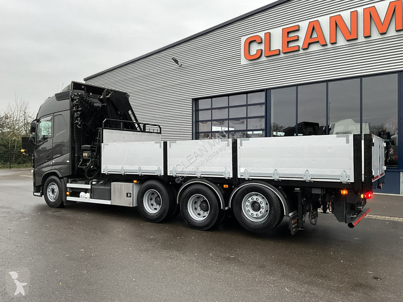 Kamion Volvo 8x4 Euro 6 Hiab 37 Tonmeter laadkraan