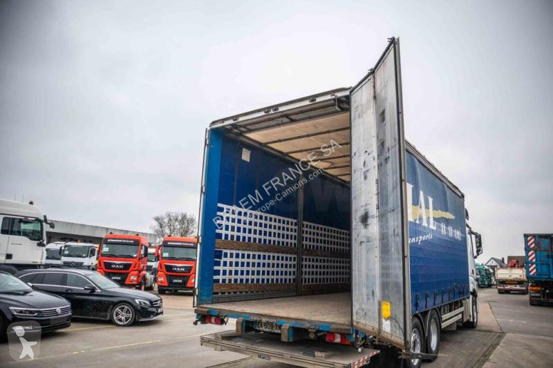 Kamion Mercedes ACTROS...
