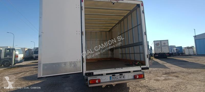 Kamion Renault 2.3 DCI 150