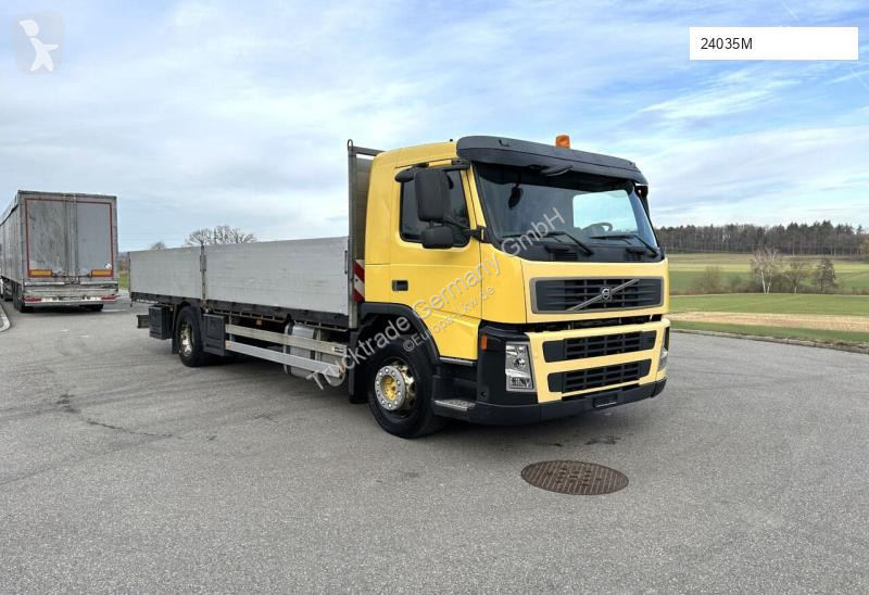 Kamion Volvo -340 4×2 Brücke