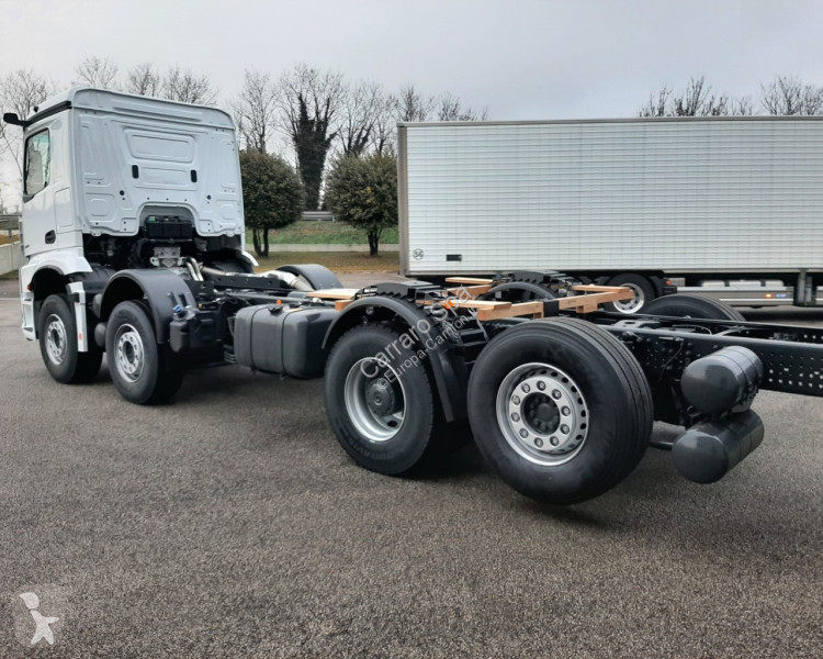 Camion Mercedes AROCS CARRO L