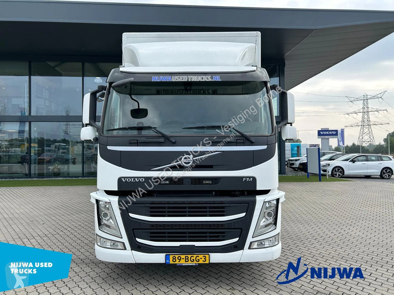 Camion Volvo 330 Schuifzeil + Laadklep