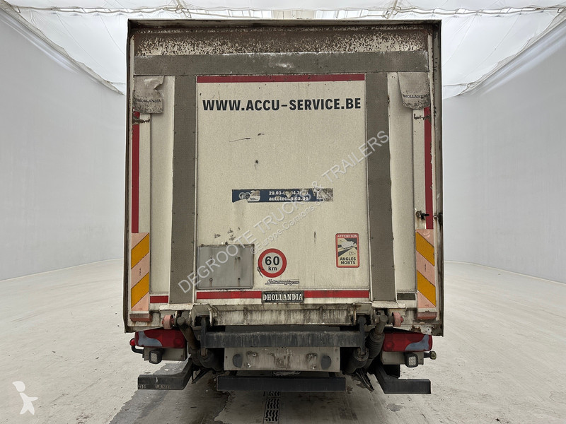 Vrachtwagen MAN 12.220