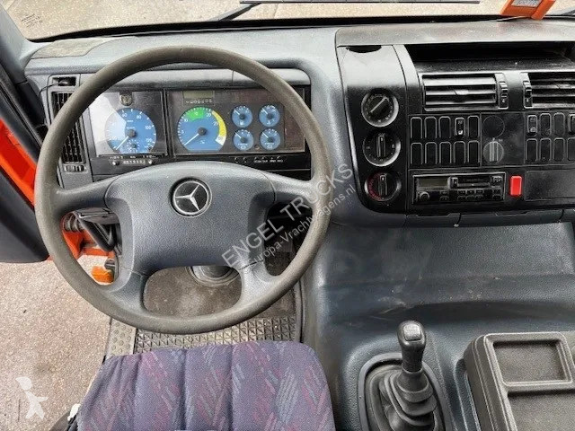 Camion Mercedes 823L DAY CAB (6-CILINDER) 4x2...