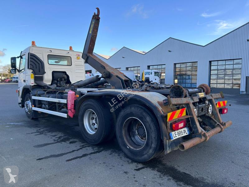 Kamion Volvo 400